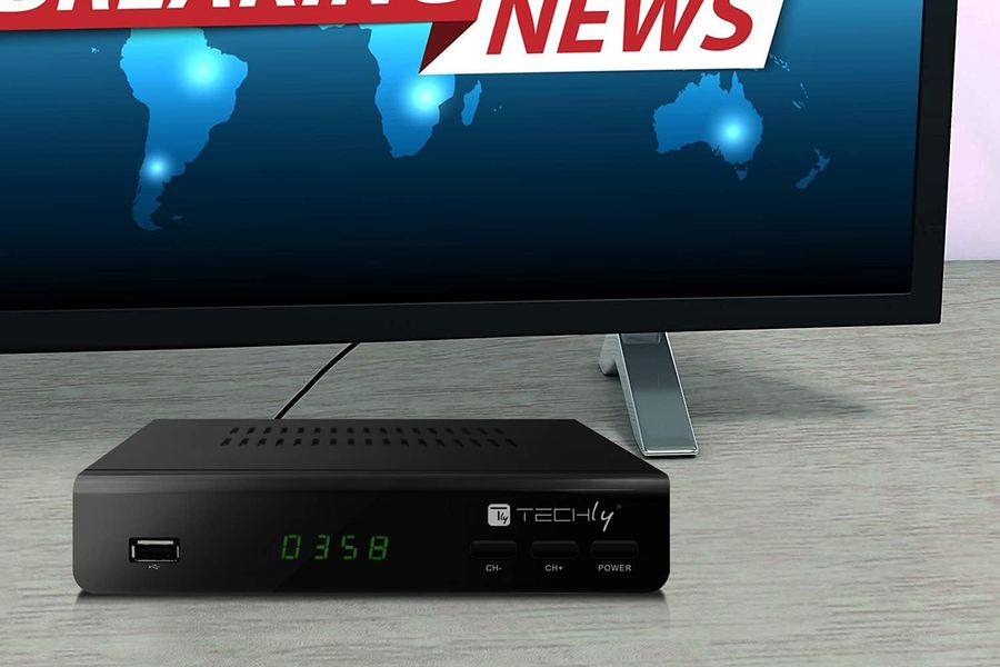 Techly 360974 — instalado bajo el televisor
